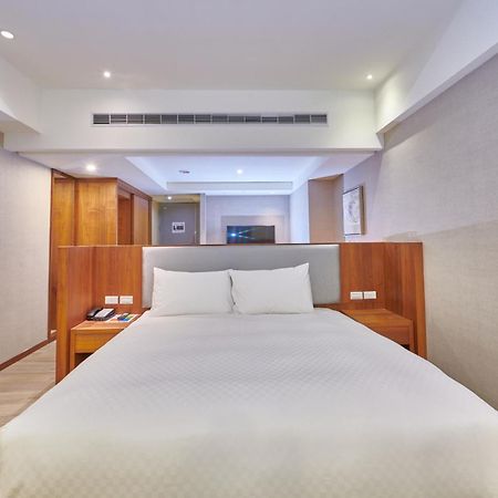Grand Bay Resort Hotel Hengchun Exterior photo Deluxe Room