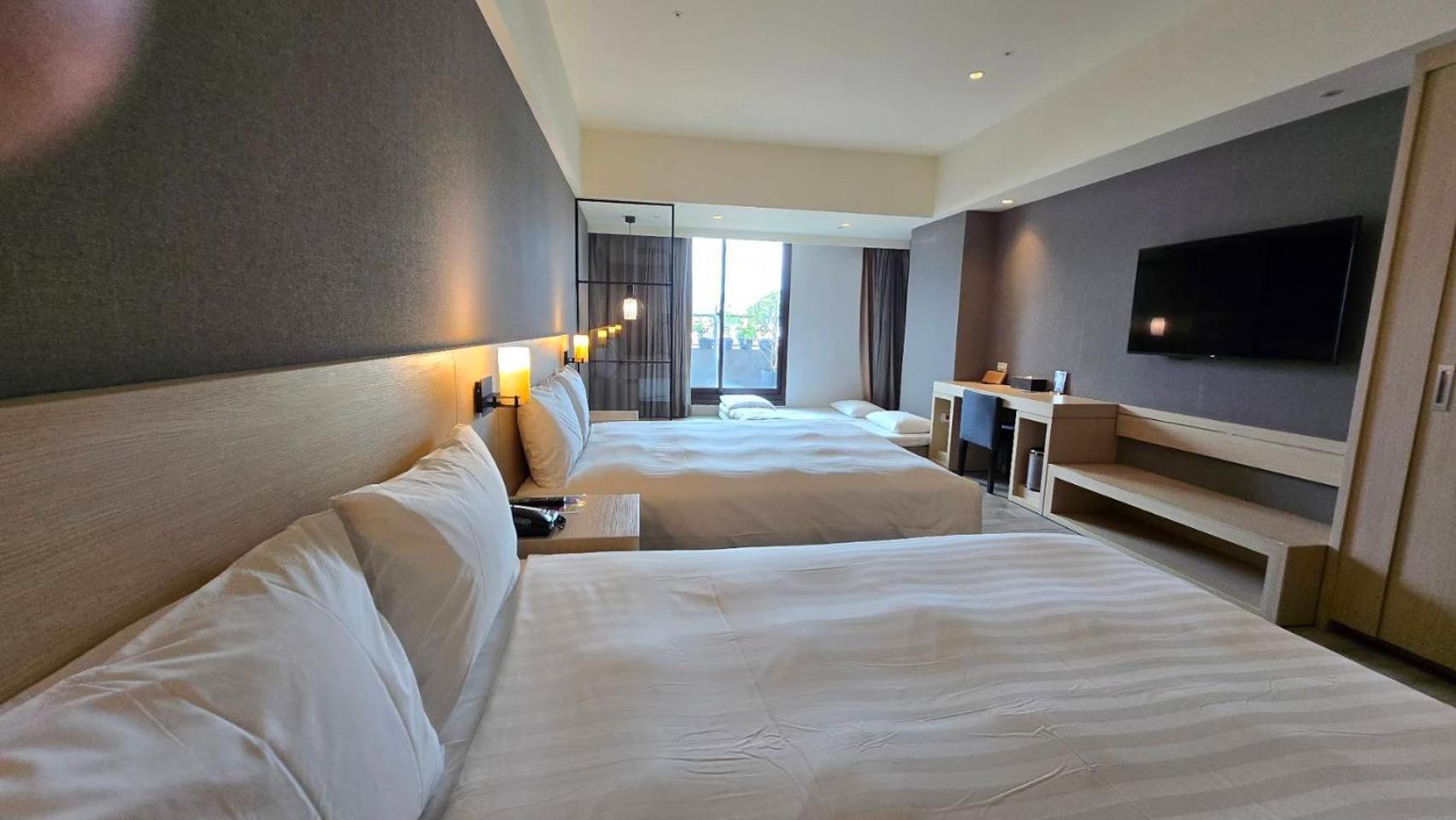 Grand Bay Resort Hotel Hengchun Exterior photo Deluxe room