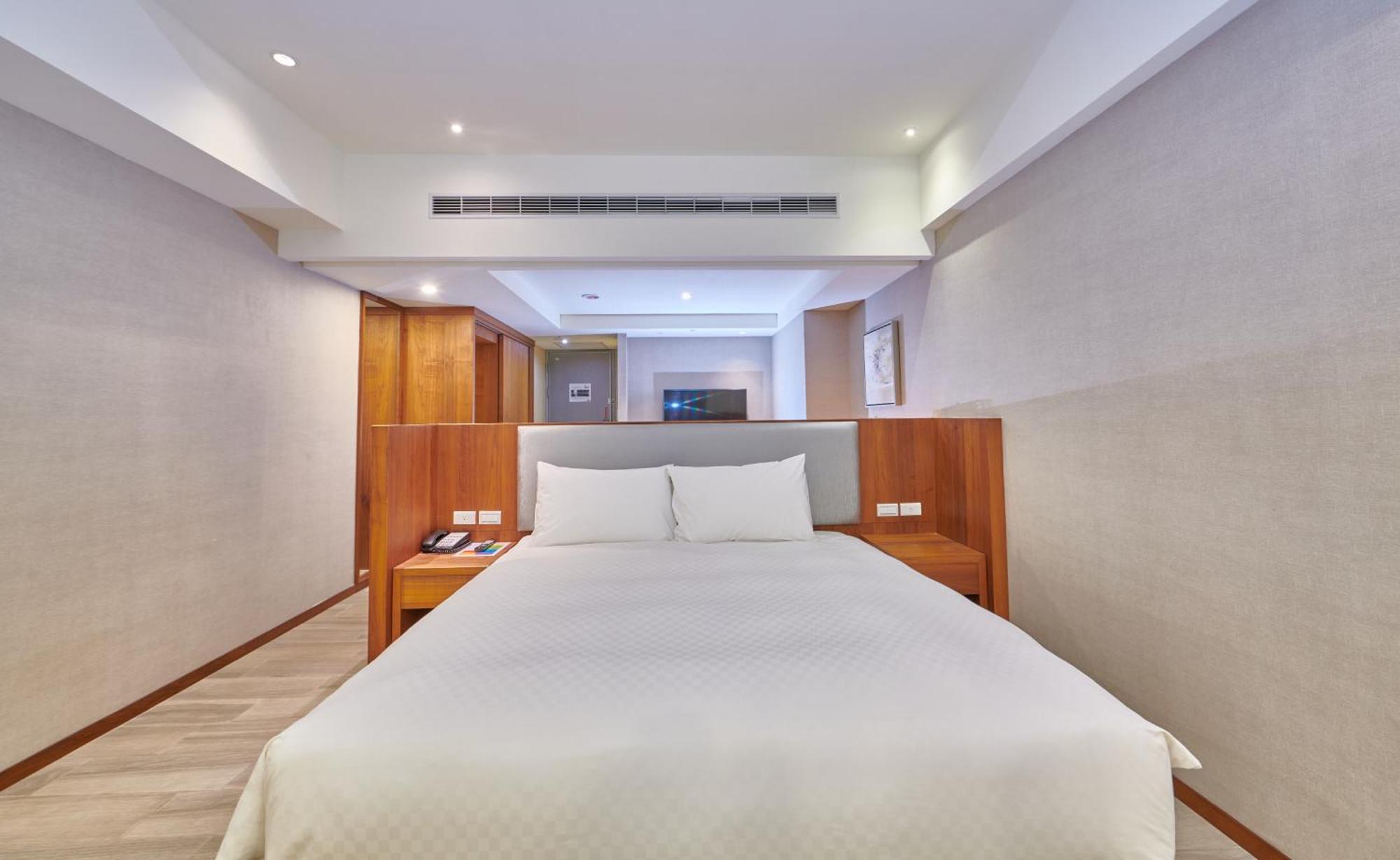 Grand Bay Resort Hotel Hengchun Exterior photo Deluxe Room